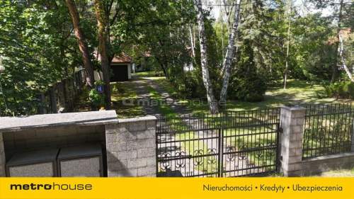 Piękny dom z uroczym ogrodem w Konstancinie-Jez.