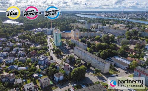 Połowa domu dwurodzinnego z ogrodem