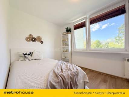 2-pokoje 48 m 200 m od metra Imielin balkon