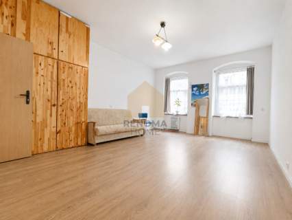 80,70 m 3 pokoje Balkon Nadodrze Piwnica