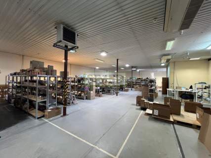 Magazyn z wjazdem do środka,ochrona,parking,plac