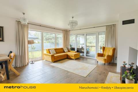 Gotowy do wprowadzenia dom tuż przy lesie.