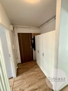 2 pokoje, osobna kuchnia, balkon, 2 p., winda