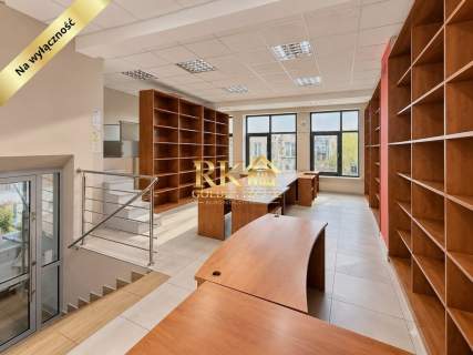 LOKAL USŁUGOWO-BIUROWY NA WYNAJEM ŚCISŁE CENTRUM