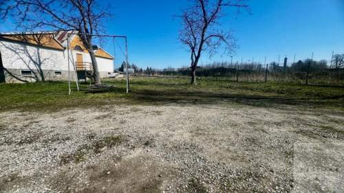 50 arów MPZP - usługowa i budynek
