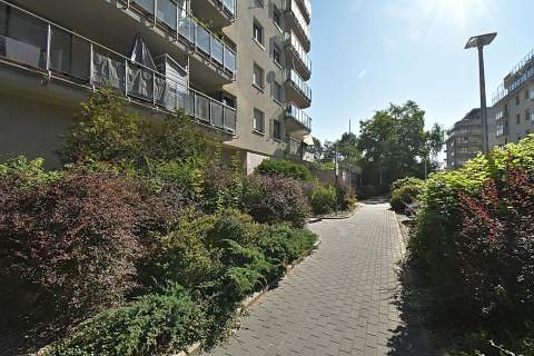 Dwa pokoje z dużym balkonem, klima ul. Przyjaźni