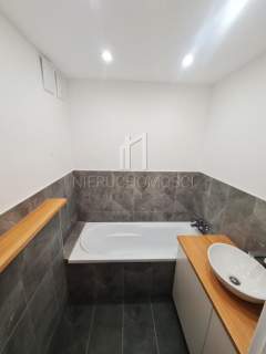 MIESZKANIE Z POTENCJAŁEM W CENTRUM JASŁA - 76 M2 - LOGGIA - 4...