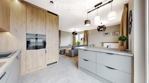 Czteropokojowy apartament z tarasem - Centrum