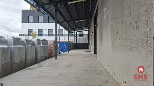 Hala-magazyn z rampą 1200 m2