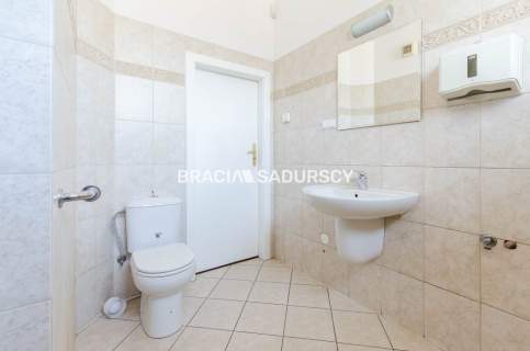 os. oficerskie, 2p/2p, 97m2 na biuro