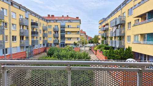 OSOBNE POKOJE, DWUSTRONNE, GAJ, BALKON, GARAŻ
