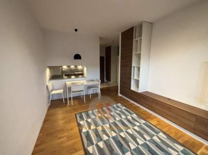 Apartament, 2 pokoje z garażem i komórką W CENIE