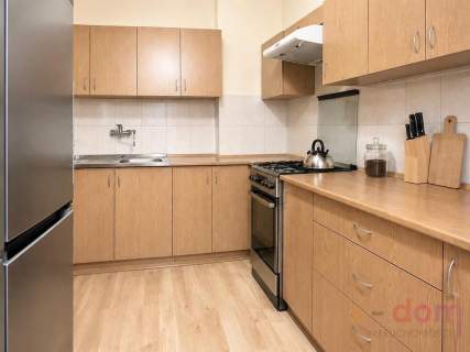 3 POKOJE 46 m BALKON - dobra lokalizacja