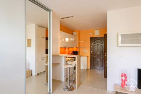 PRAGA 28m2 2014r. METRO TARAS 6m2