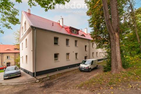 Na sprzedaż urocza kawalerka na parterze