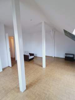 Mieszkanie o pow.60m2, II piętro, do remontu, ul. Ludowa