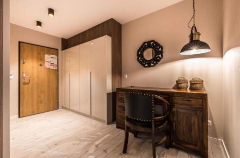 Stare Miasto - 2pok w stylowej oficynie 41m2