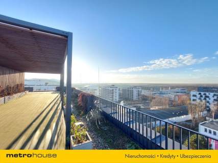 LUKSUSOWY APARTAMENT, 2 MJC POSTOJOWE, KOMÓRKA