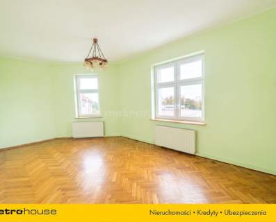 63 m w klimatycznej kamienicy z 1930 r.