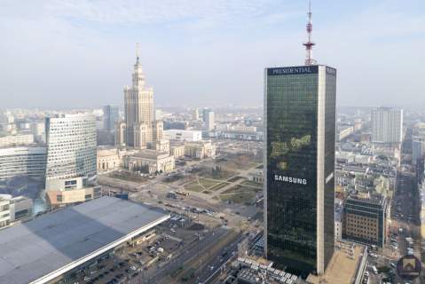 Biura w Topowej Lokalizacji w Centrum