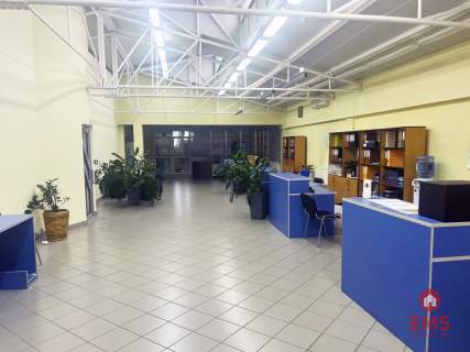 Powierzchnia biurowa 160-200 m2.