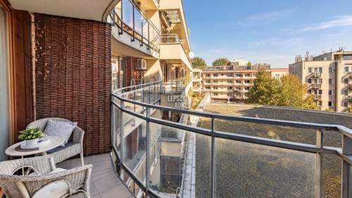 Salwator - studio, balkon, komórka lok.