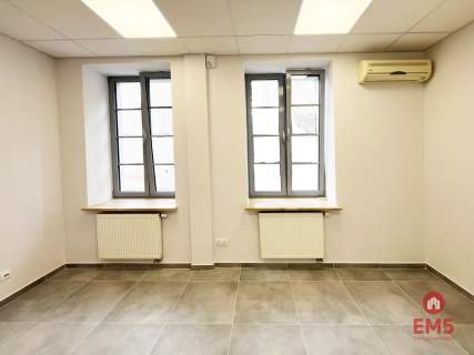 Biura, gabinety w centrum, parter