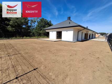 Dom praterowy garaż na dwa samochody strych 30m2
