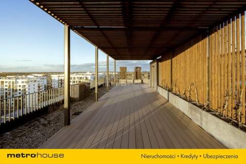 LUKSUSOWY APARTAMENT, 2 MJC POSTOJOWE, KOMÓRKA