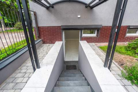 80 m parter z ulicy, Bałuty, parking