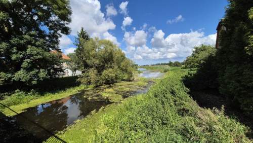 UNIKAT DWÓR NAD RZEKĄ TINA - RÓŻANY k. Elbląga