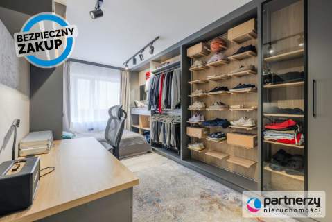 Stylowy Apartament z Ogrodem, Balkonem i Garażem