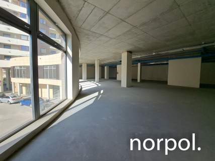 Open space do zaaranżowania w reprezentacyjnym apartamentowcu,...
