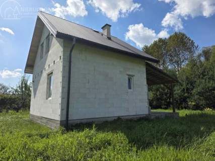GROMNIK - 82 ARY Z BUDYNKIEM, TARASEM I LINIĄ BRZEGOWĄ RZEKI...