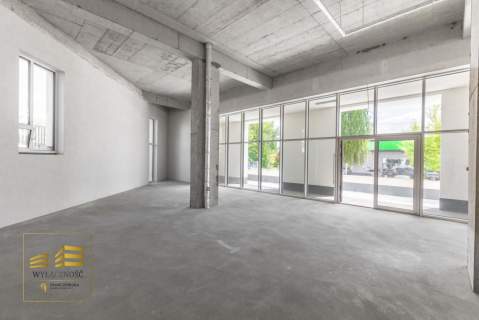 Lokal z witrynami, narożny 105m - Lublin, Węglinek