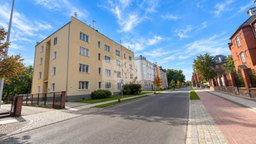 Mieszkanie 2 pokoje 44,39 m2 duża piwnica parking Brzeg, ul....