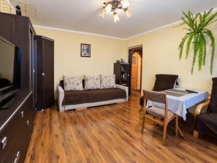 Wrzosowiak 2 pokoje duży balkon do odświeżenia
