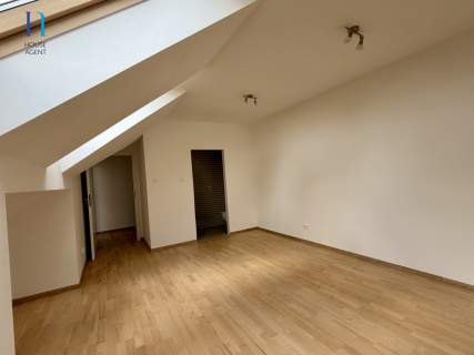 Dwupoziomowy apartament z 3 łazienkami Julianów