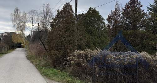 Sprzedam działkę budowlą przy Lesie Kabackim