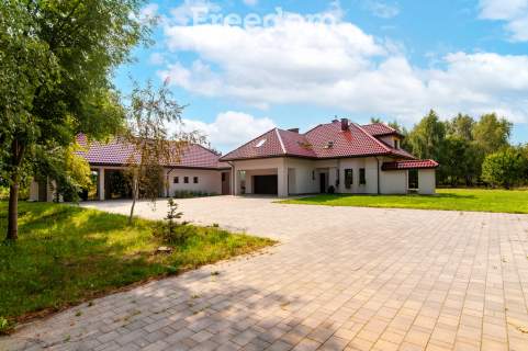 Komfortowy dom 6,5 km od granicy Łodzi
