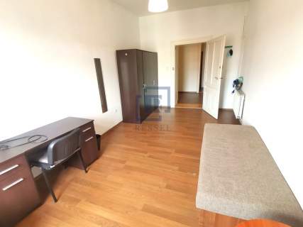 Wrocław Główny 5 pokoi Odnowiona kamienica
