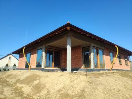 GOSZYCE, Gm Luborzyca, super dom parterowy, 30a