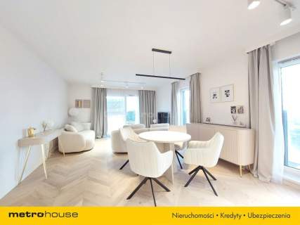 LUKSUSOWY APARTAMENT, 2 MJC POSTOJOWE, KOMÓRKA
