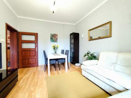 Idealne dla rodziny 4 oddzielne pokoje, balkon, osiedle C