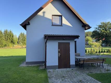 Dom blisko lasów i gór, na stałe lub wypoczynek