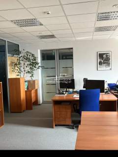 Inwestycja 520m2 w centrum biznesowym Woli, lokal