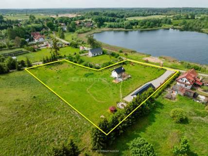 Całoroczny dom przy plaży nad czystym jeziorem