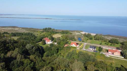 Z SALONU ZA STER JACHTU - DZIAŁKA TUŻ PRZY MARINIE