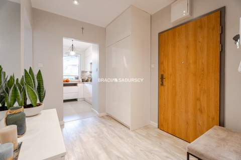 SERENADA 3POK PARKING BALKON 58,60M