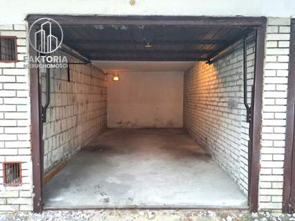 Garaż, 14,80 m2, przy ulicy Upalnej w dobrej cenie